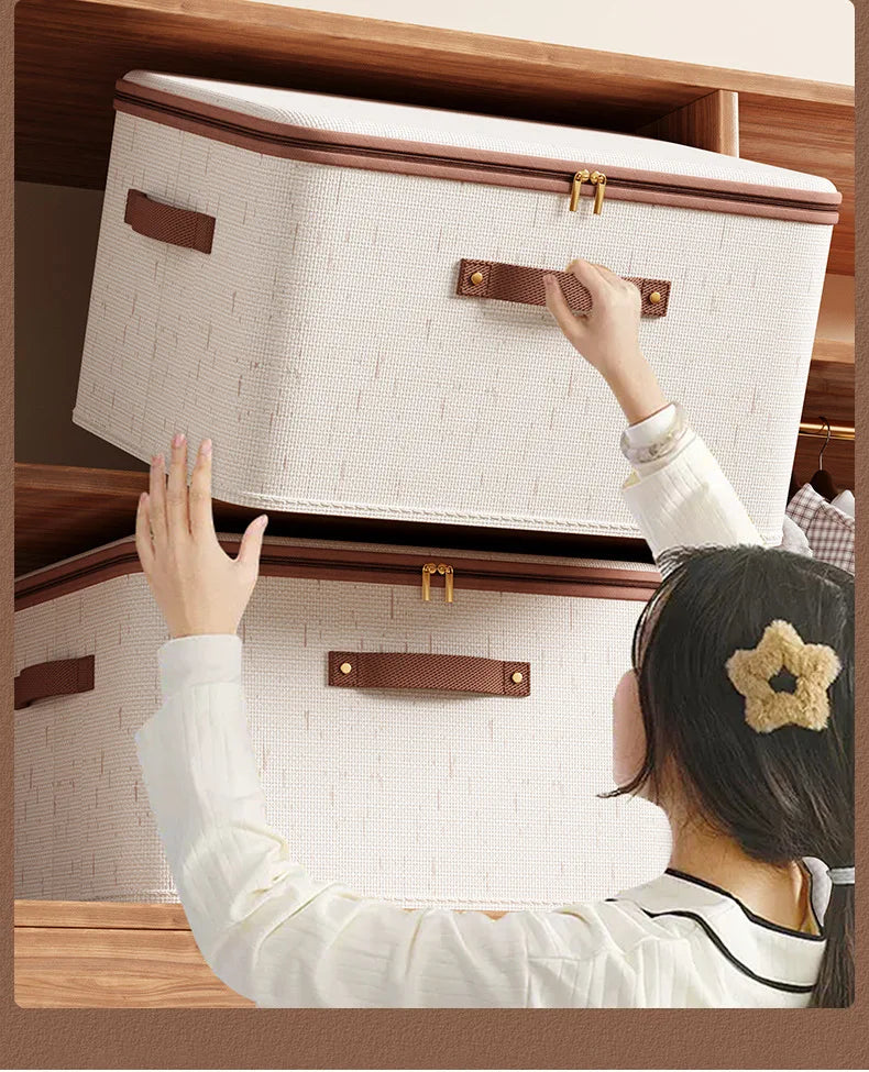 Duży pojemnik do przechowywania rzeczy